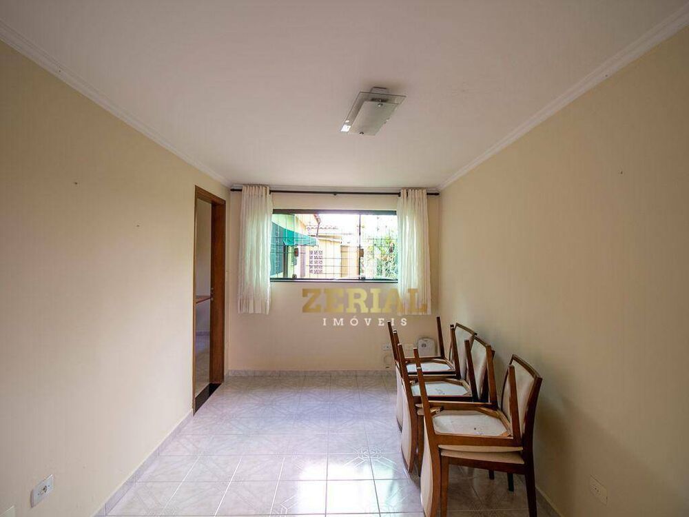 Casa, 3 quartos, 223 m² - Foto 2