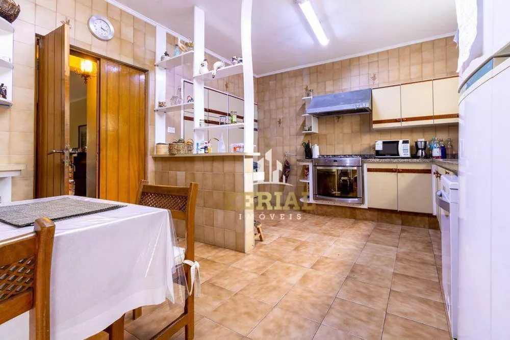 Casa, 3 quartos, 259 m² - Foto 8