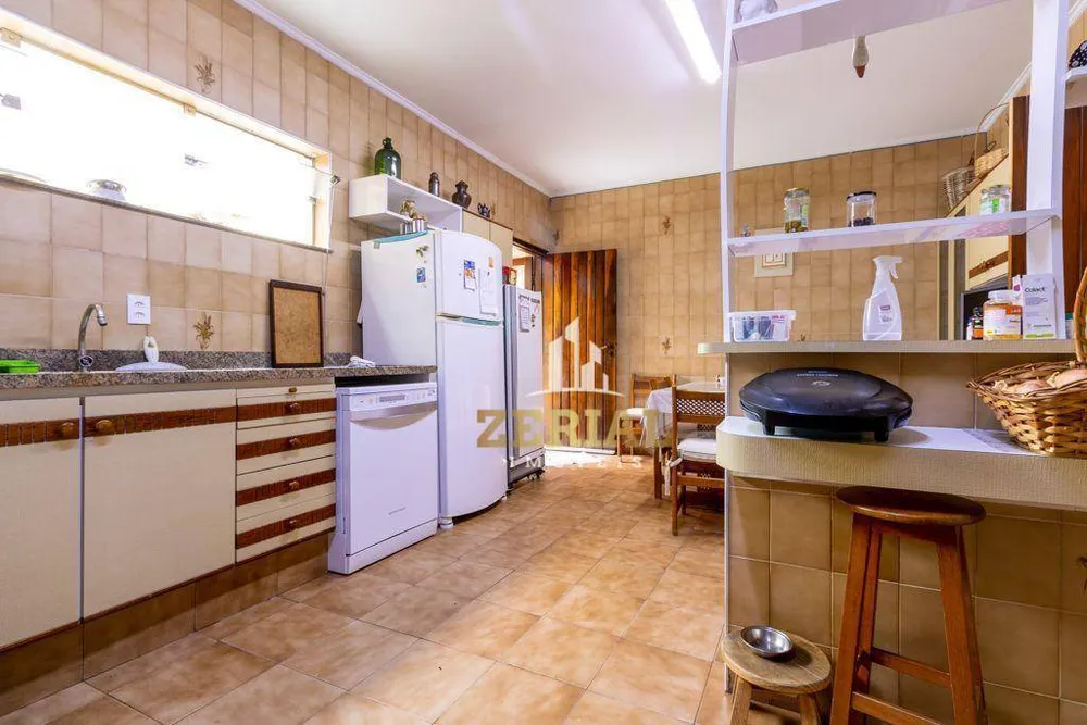 Casa, 3 quartos, 259 m² - Foto 15