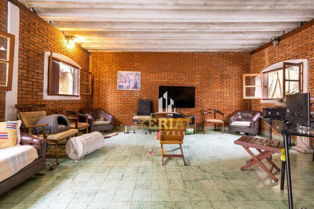 Casa, 3 quartos, 259 m² - Foto 38