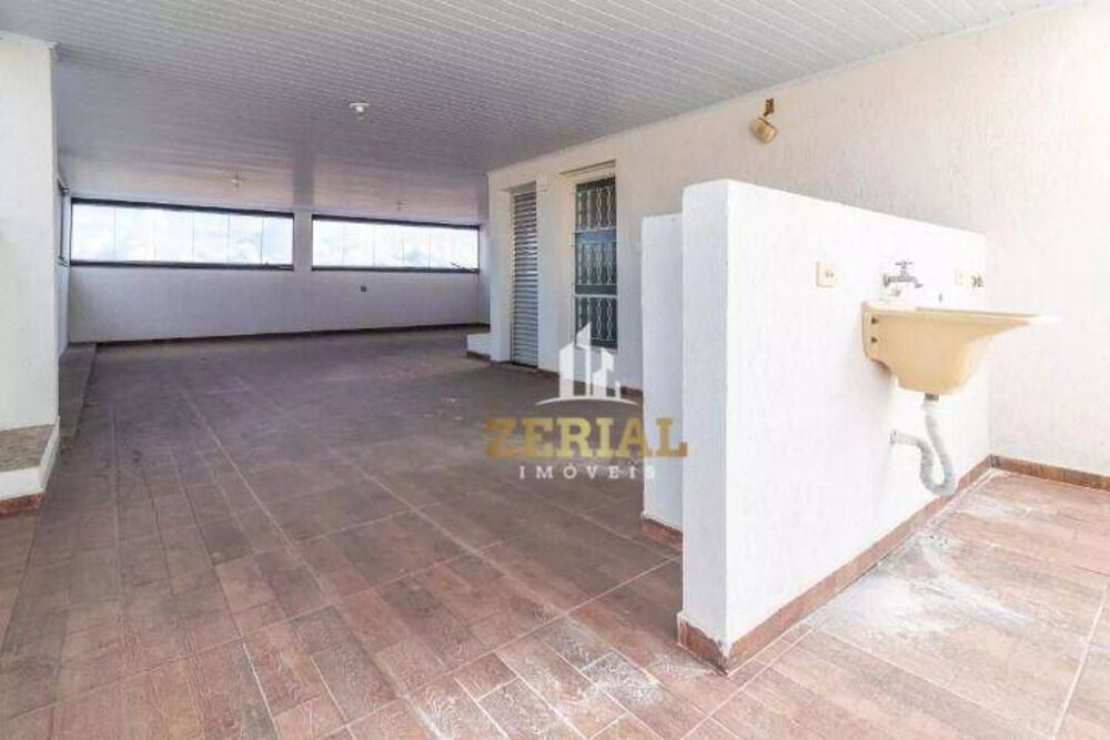 Sobrado à venda com 5 quartos, 330m² - Foto 4