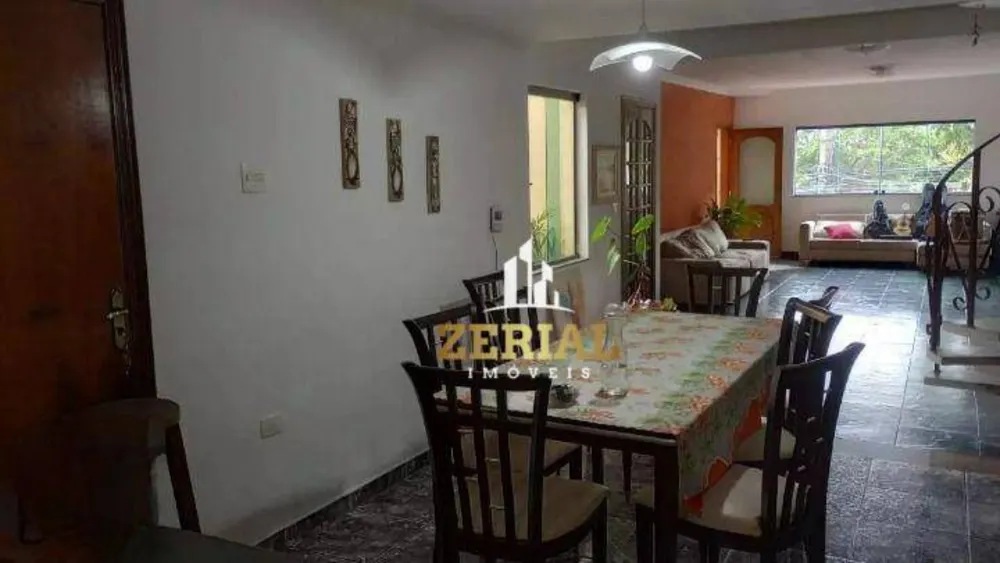 Sobrado, 3 quartos, 315 m² - Foto 1