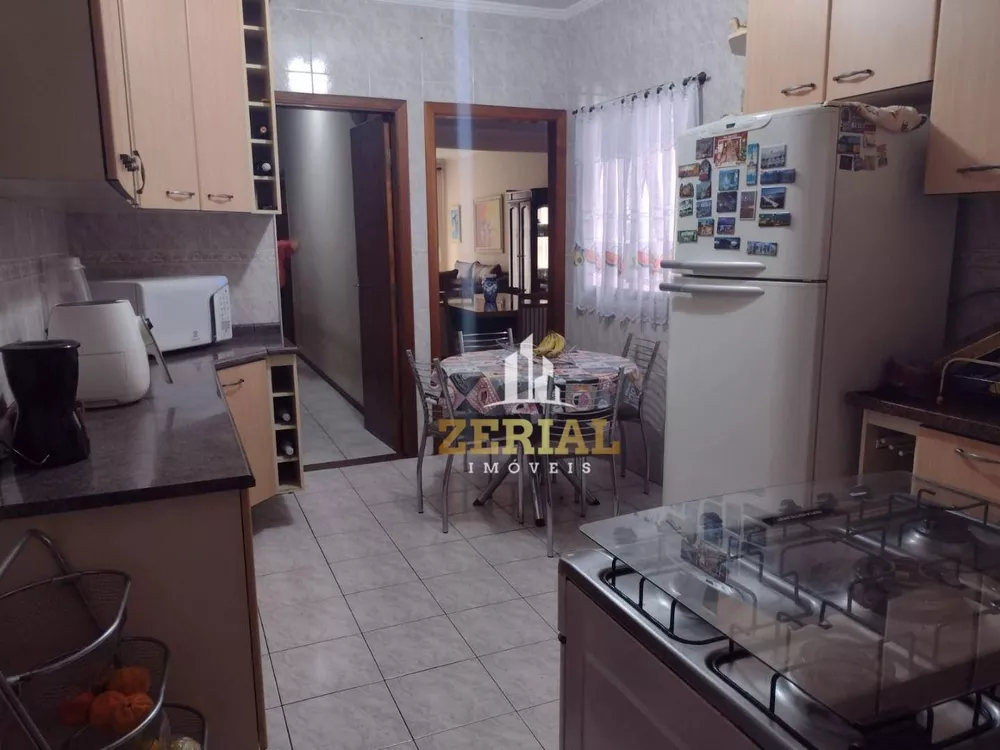 Sobrado à venda com 3 quartos, 185m² - Foto 1