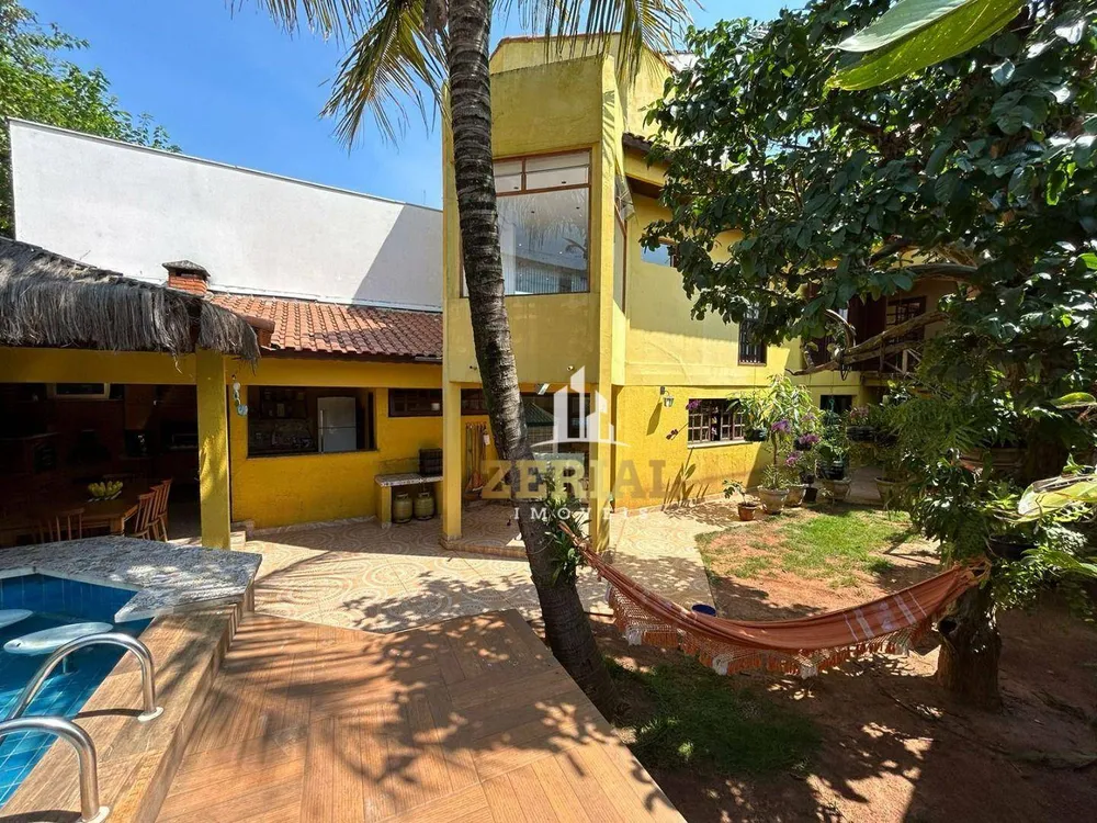 Sobrado, 3 quartos, 280 m² - Foto 1
