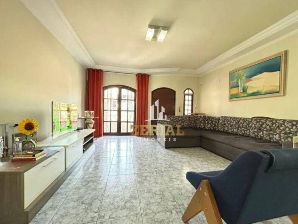 Sobrado, 4 quartos, 270 m² - Foto 1