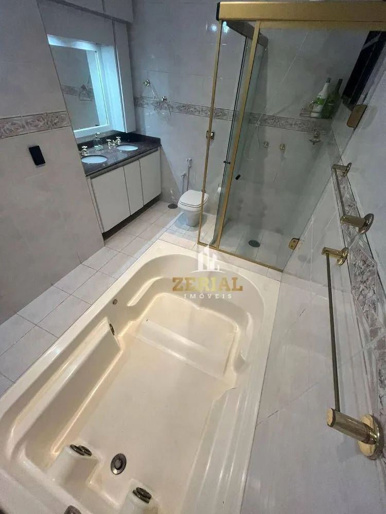 Casa, 3 quartos, 216 m² - Foto 1