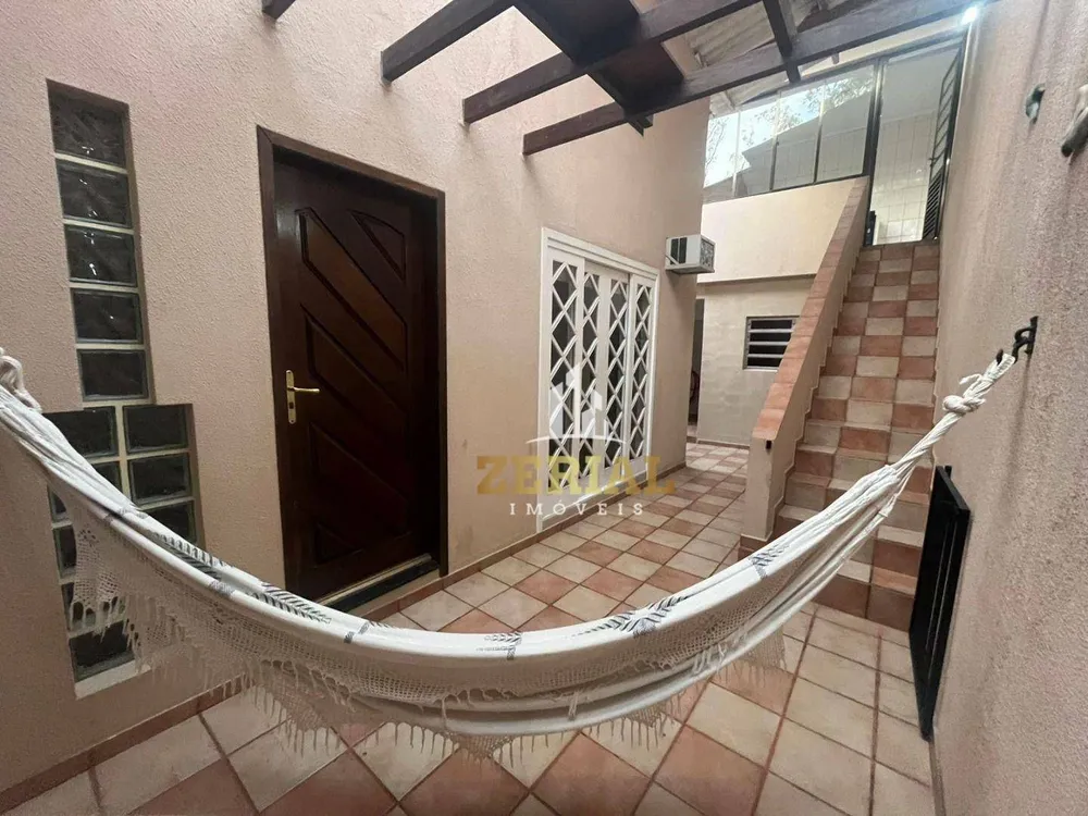 Casa, 3 quartos, 216 m² - Foto 10