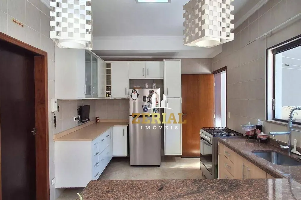Sobrado, 5 quartos, 335 m² - Foto 1