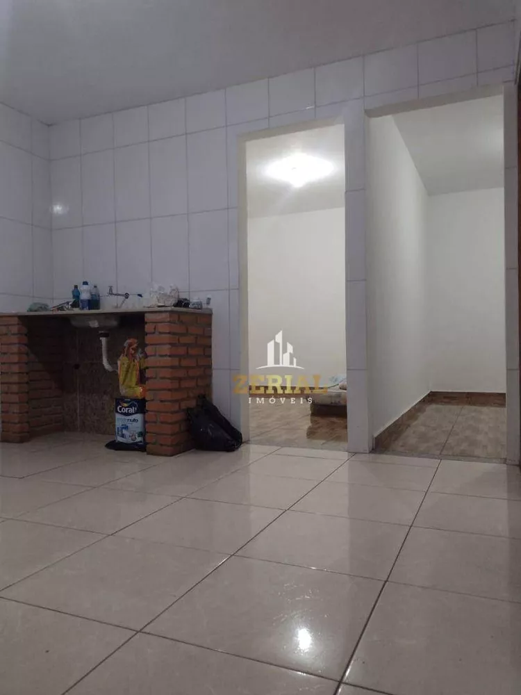 Casa à venda com 3 quartos, 114m² - Foto 1