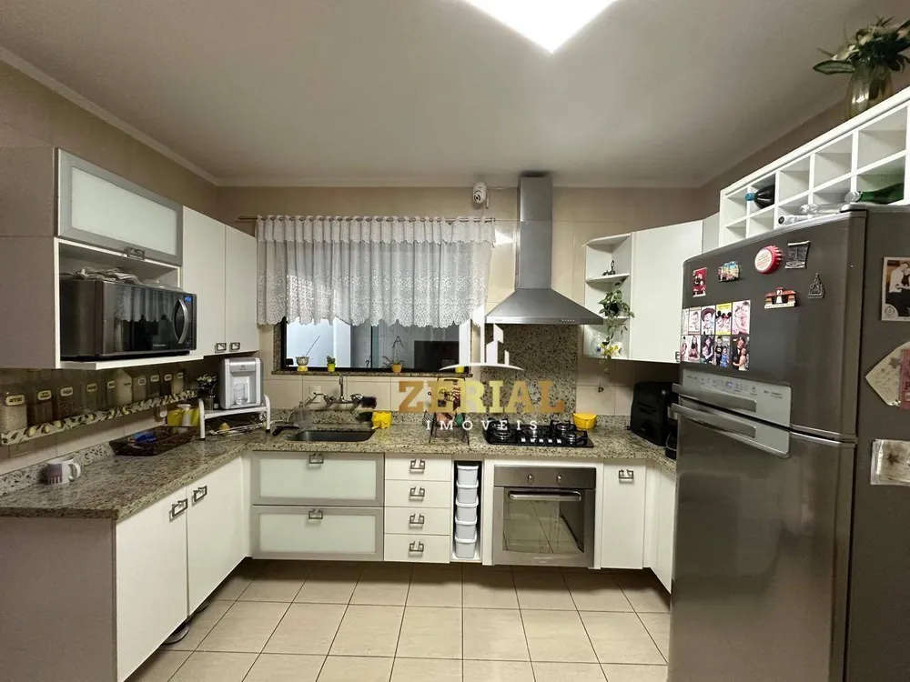 Sobrado, 3 quartos, 242 m² - Foto 7