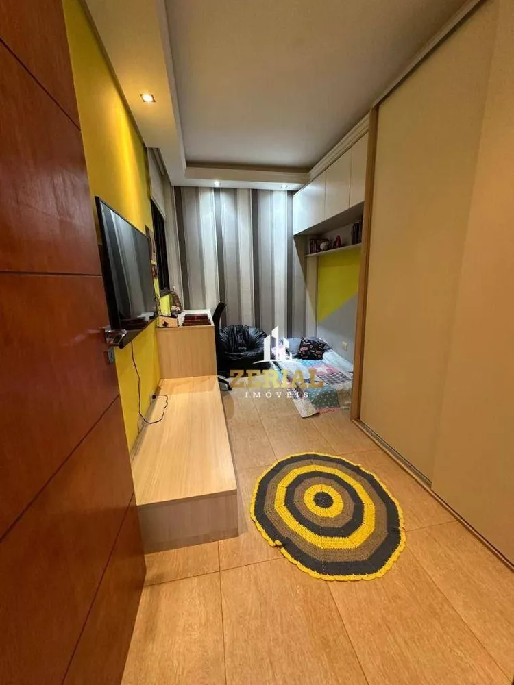 Sobrado, 3 quartos, 242 m² - Foto 2