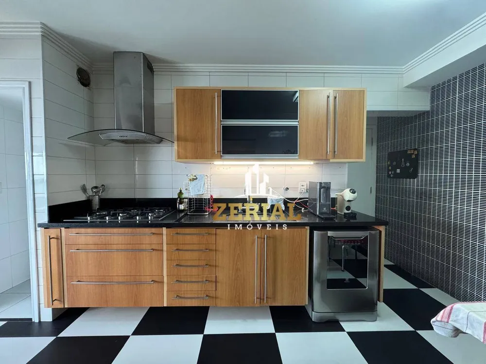 Apartamento, 3 quartos, 145 m² - Foto 1