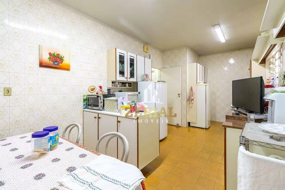 Sobrado, 3 quartos, 217 m² - Foto 1