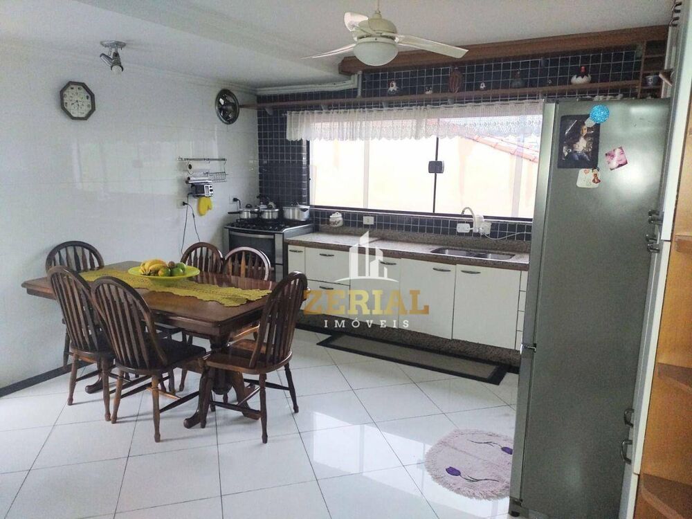 Sobrado, 3 quartos, 250 m² - Foto 2