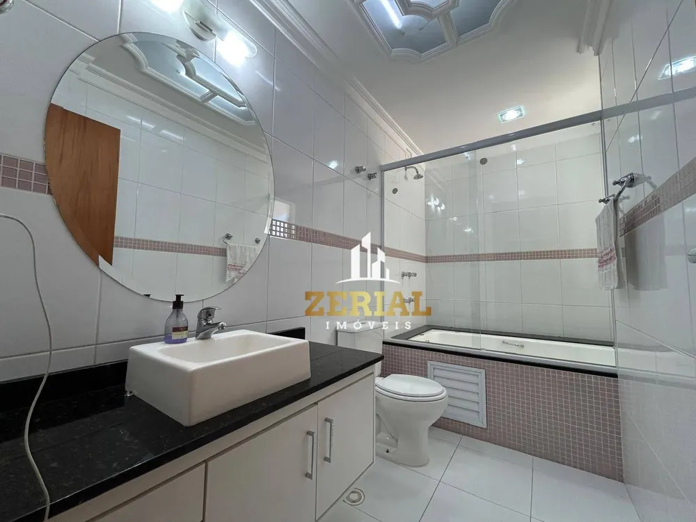 Sobrado, 3 quartos, 358 m² - Foto 1
