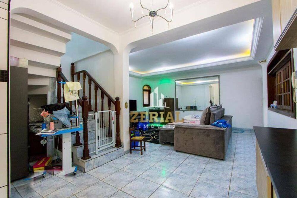 Sobrado, 3 quartos, 360 m² - Foto 2
