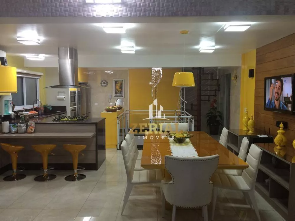 Cobertura, 3 quartos, 253 m² - Foto 1