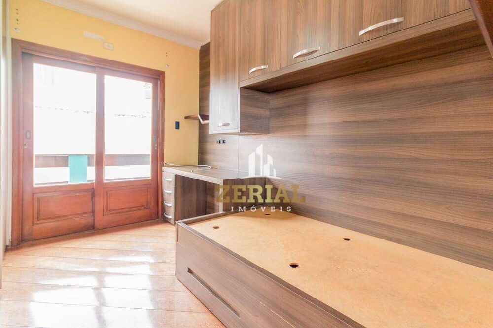 Sobrado à venda com 5 quartos, 480m² - Foto 2
