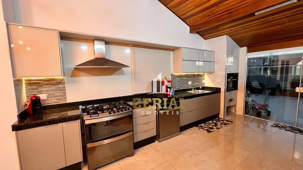 Cobertura, 3 quartos, 180 m² - Foto 4