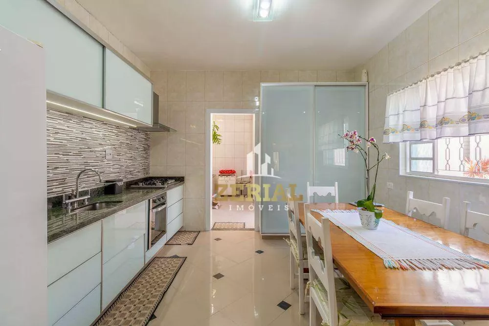Casa, 3 quartos, 270 m² - Foto 19