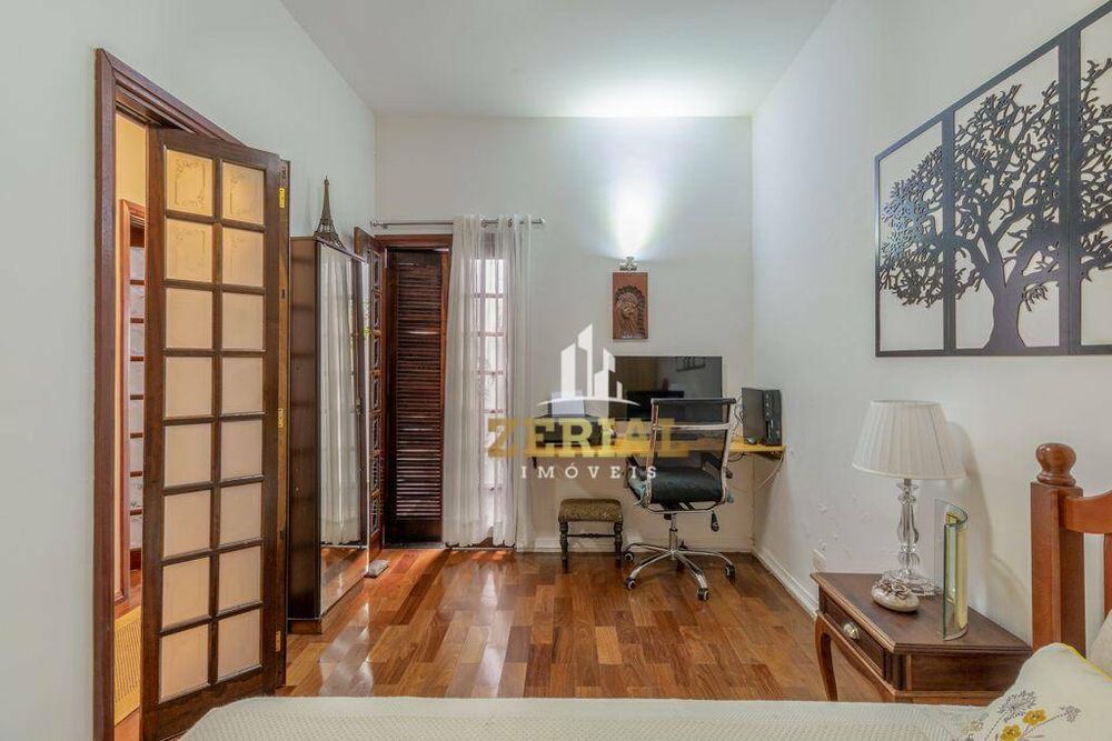 Casa, 3 quartos, 270 m² - Foto 33