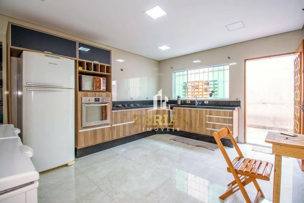 Sobrado, 2 quartos, 214 m² - Foto 4