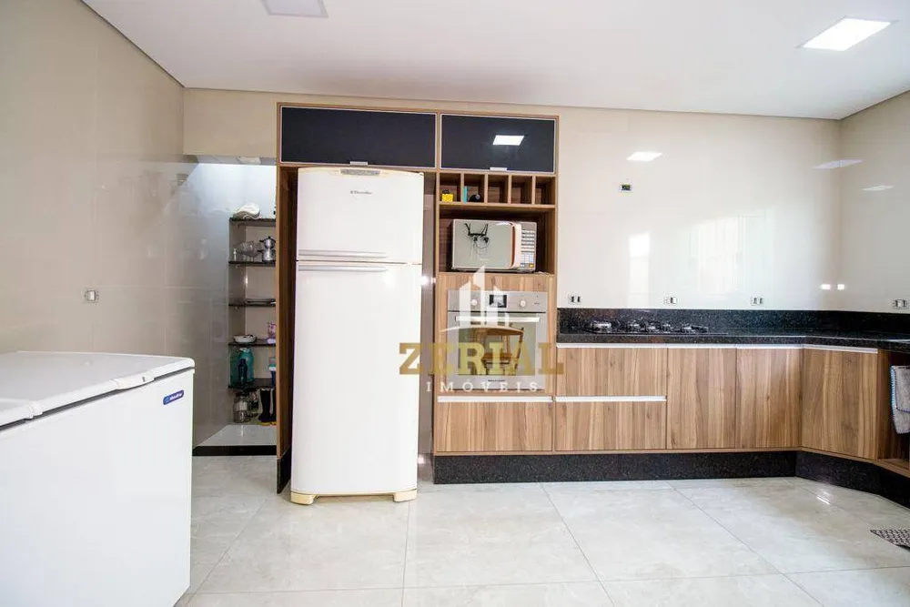 Sobrado, 2 quartos, 214 m² - Foto 5