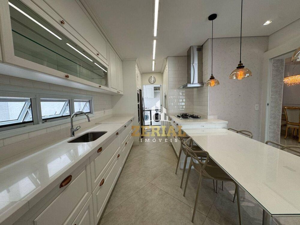 Sobrado, 4 quartos, 450 m² - Foto 1