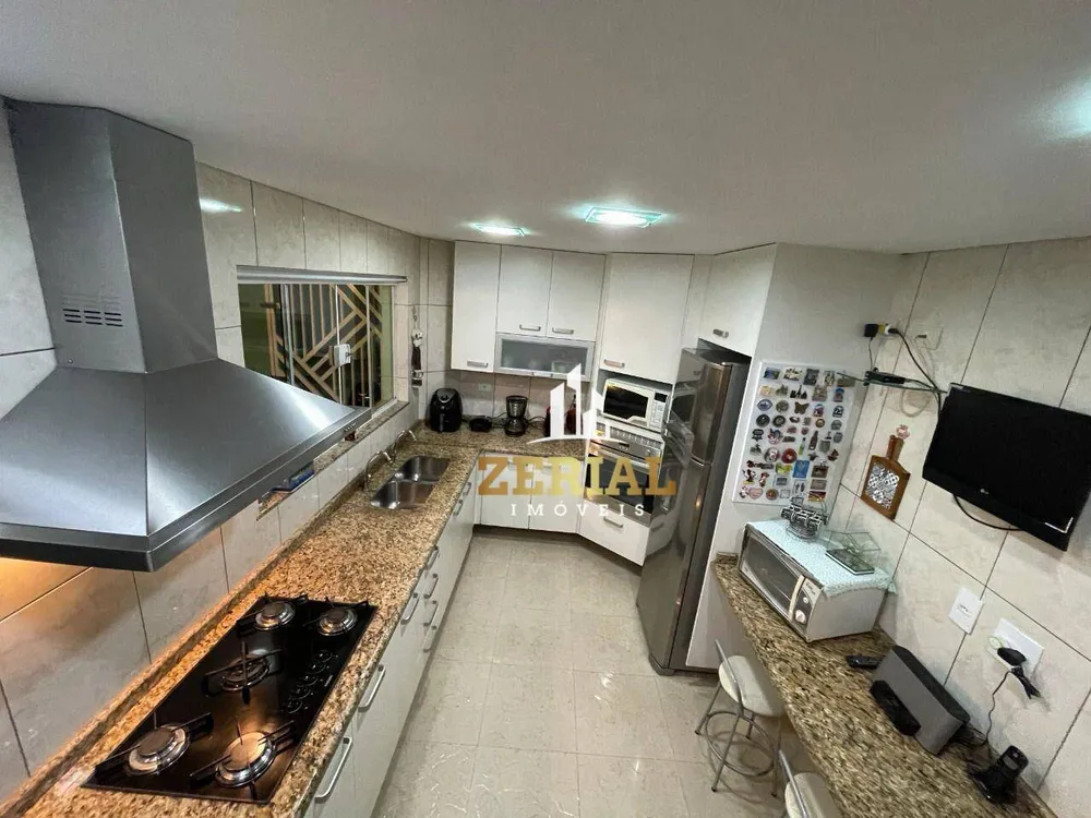 Sobrado, 4 quartos, 197 m² - Foto 2