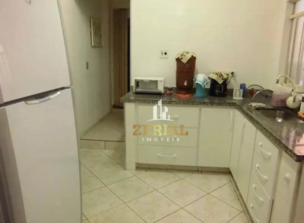 Sobrado à venda com 7 quartos, 325m² - Foto 1