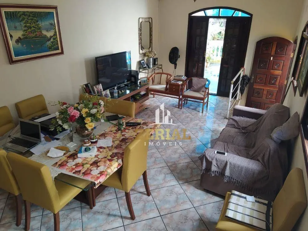 Sobrado, 3 quartos, 240 m² - Foto 2