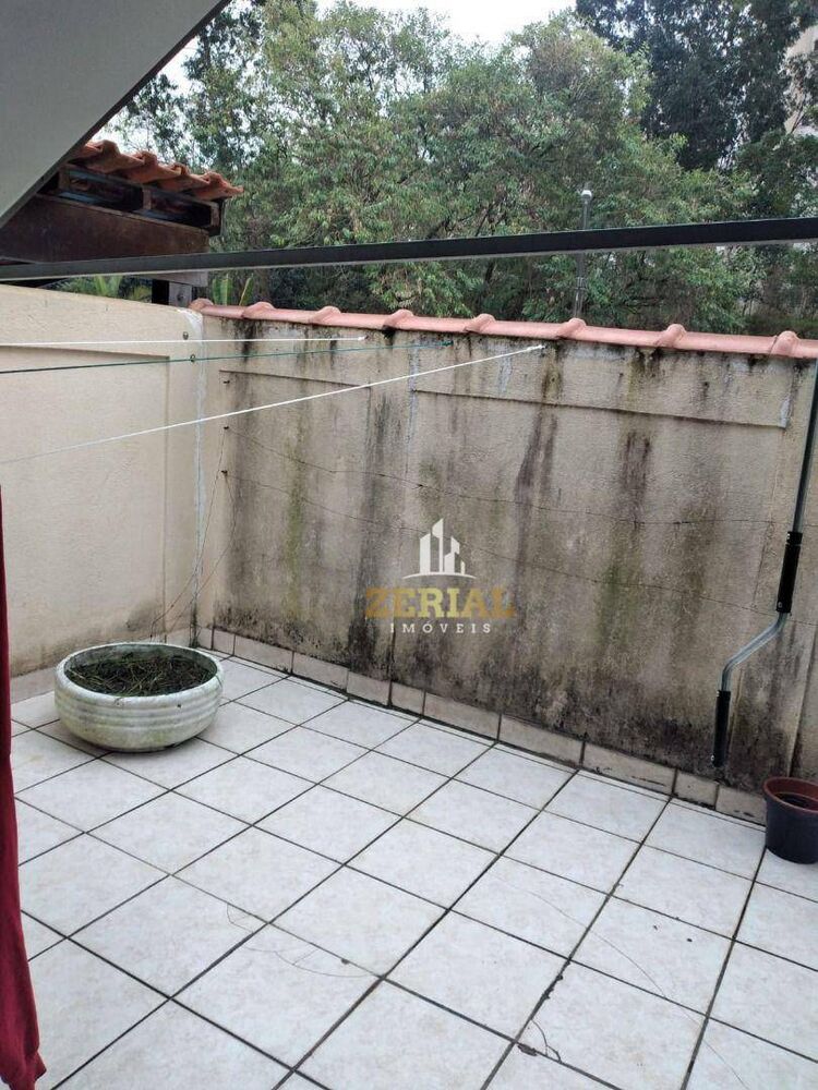 Sobrado à venda com 4 quartos, 110m² - Foto 1