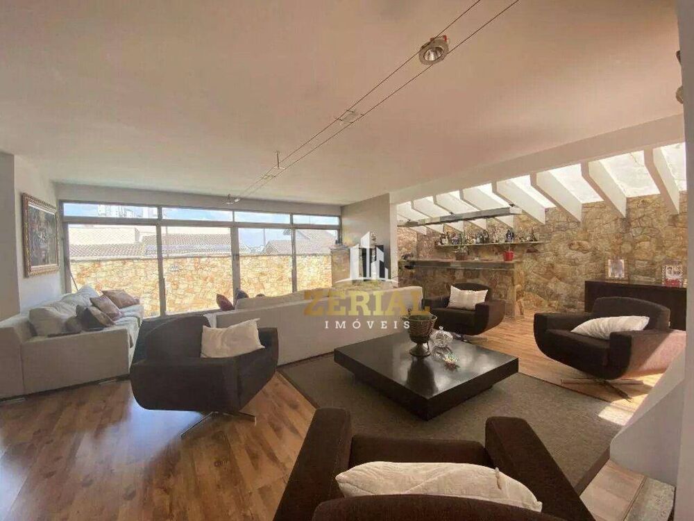 Sobrado, 4 quartos, 350 m² - Foto 1