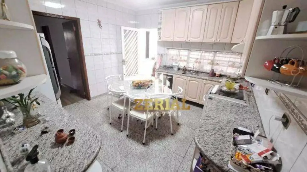 Casa, 3 quartos, 217 m² - Foto 2