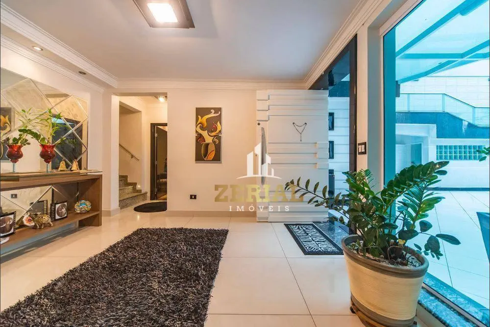 Sobrado, 3 quartos, 525 m² - Foto 1