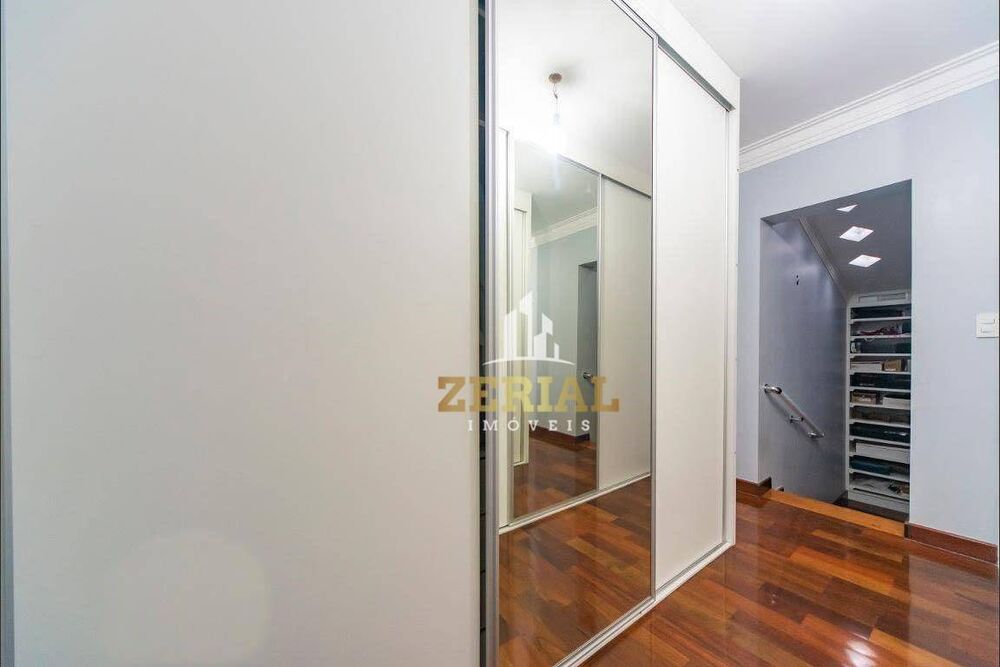Sobrado, 3 quartos, 525 m² - Foto 1