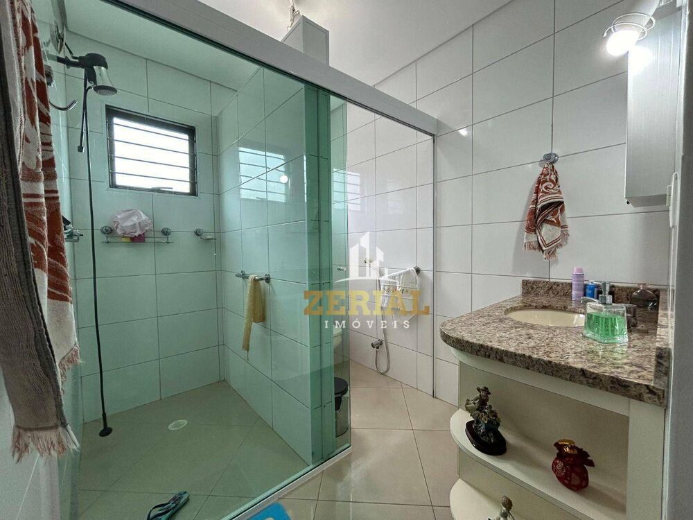 Sobrado, 4 quartos, 329 m² - Foto 4