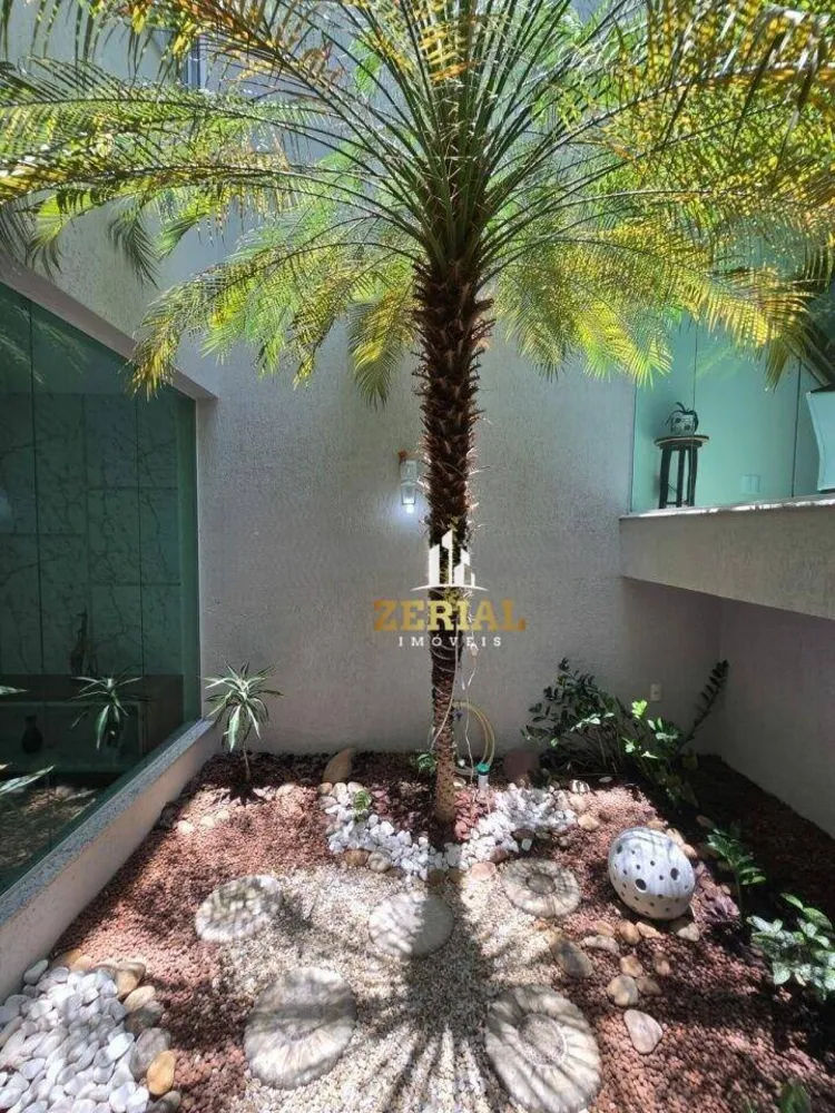 Sobrado, 4 quartos, 206 m² - Foto 1