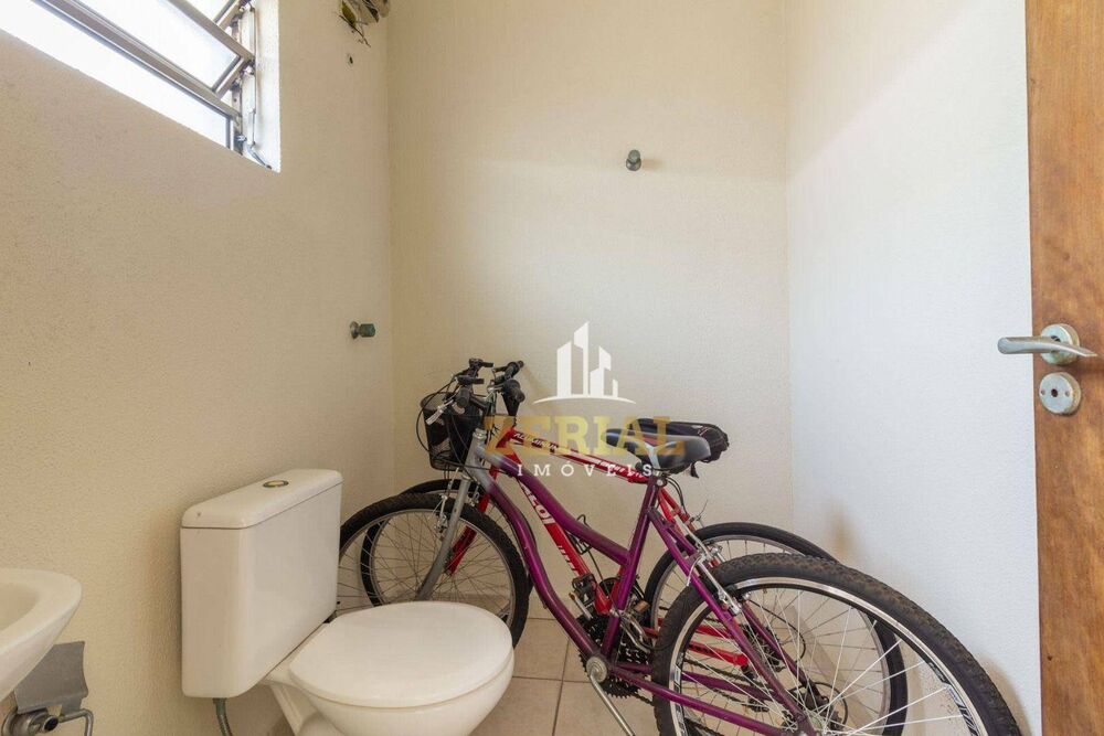 Casa à venda com 5 quartos, 350m² - Foto 2