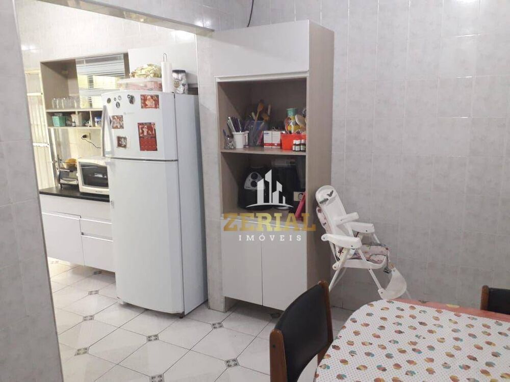 Casa, 3 quartos, 207 m² - Foto 4