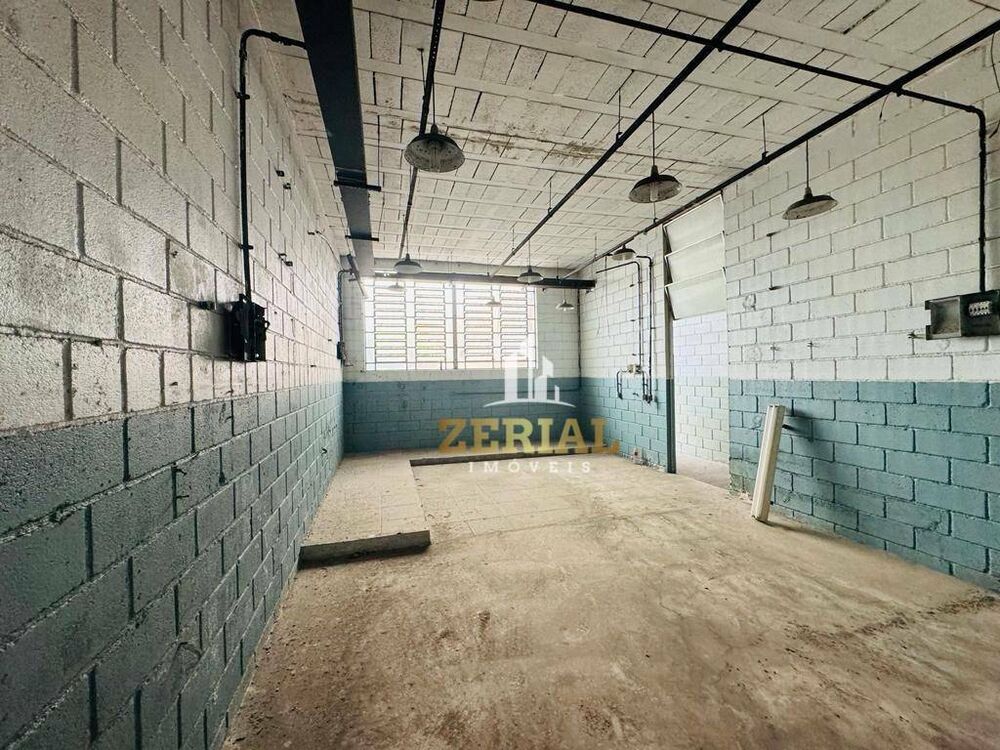 Depósito-Galpão, 740 m² - Foto 1