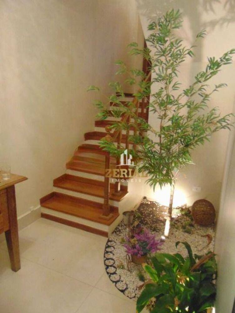Sobrado à venda com 5 quartos, 460m² - Foto 1