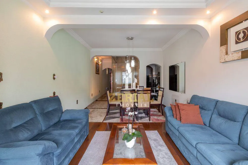 Casa, 3 quartos, 232 m² - Foto 1