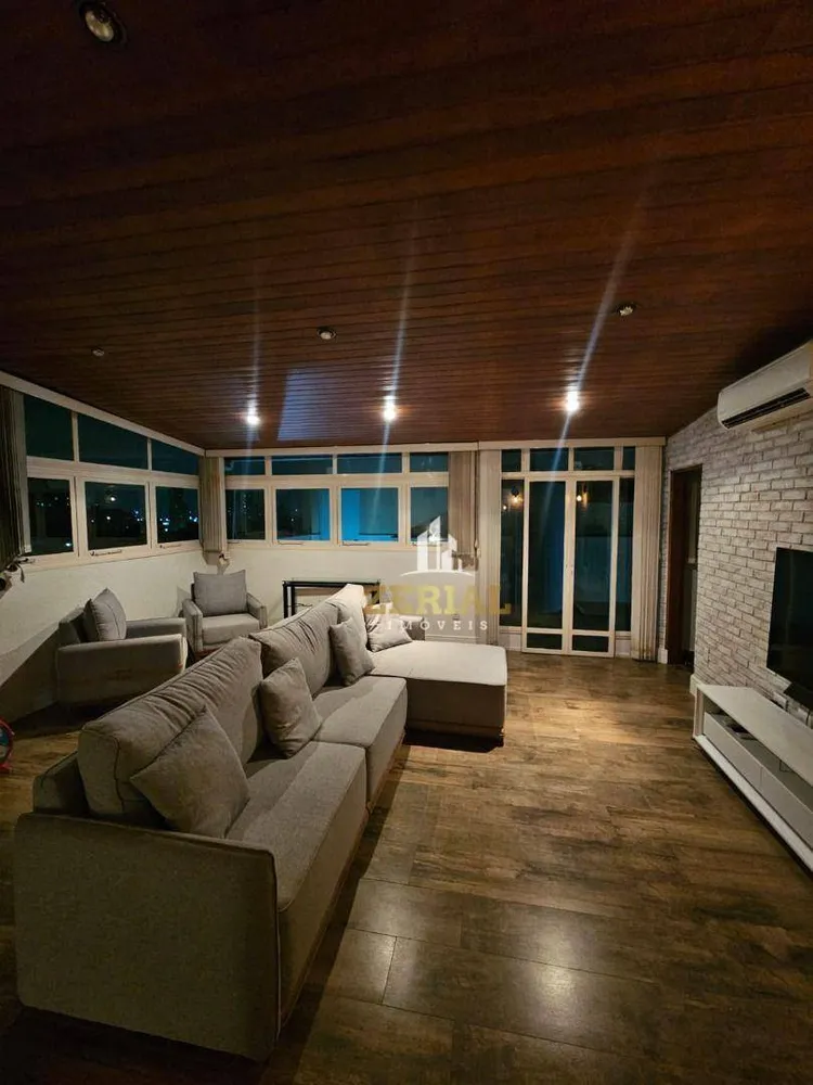 Cobertura, 3 quartos, 180 m² - Foto 1