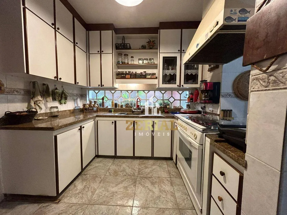 Casa, 5 quartos, 189 m² - Foto 3