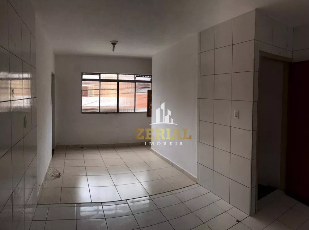 Sobrado à venda com 9 quartos, 300m² - Foto 1