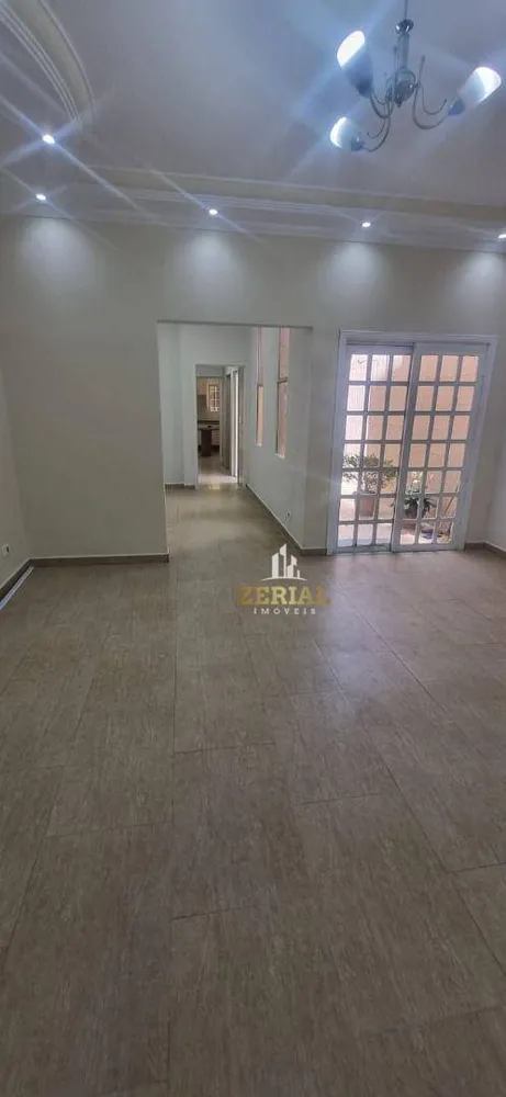 Sobrado, 3 quartos, 270 m² - Foto 2