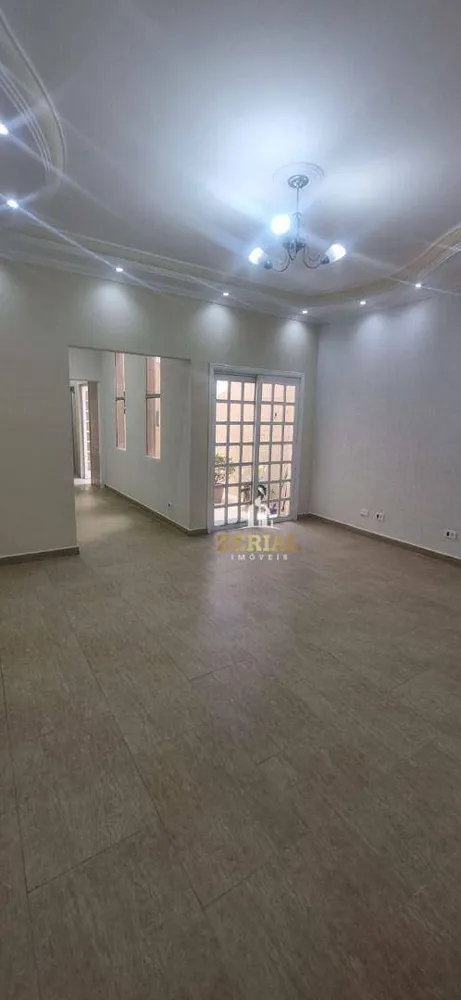 Sobrado, 3 quartos, 270 m² - Foto 1