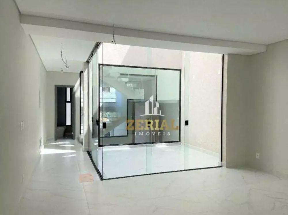 Sobrado, 3 quartos, 220 m² - Foto 1
