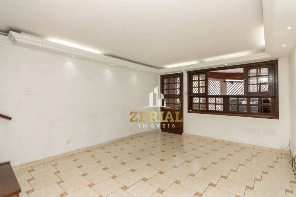 Sobrado à venda com 2 quartos, 105m² - Foto 1